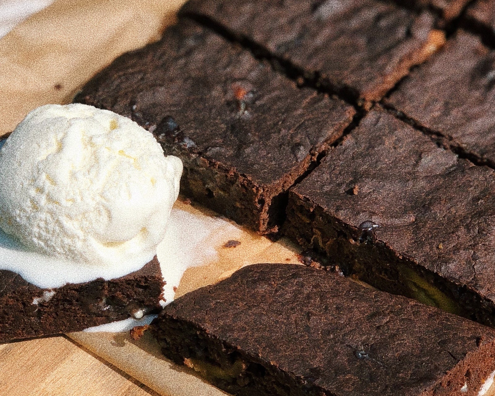 Sulīgais kabaču-šokolādes braunijs - Vitamins.lv